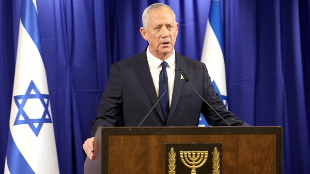 Israël : Benny Gantz, grand rival de Benjamin Netanyahu, démissionne du gouvernement d’union