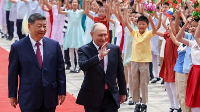 Sommet de Beijing : Xi Jinping et Vladimir Poutine affichent un front uni « face au chaos » mondial Sommet de Beijing : Xi Jinping et Vladimir Poutine affichent un front uni « face au chaos » mondial