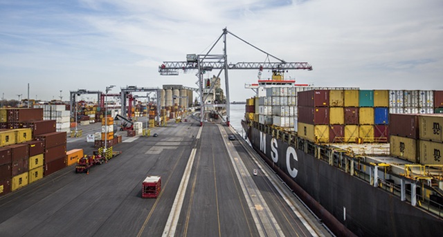 L’UE serre la vis : la nouvelle stratégie pour bloquer l’influence chinoise dans les ports se précise L’UE serre la vis : la nouvelle stratégie pour bloquer l’influence chinoise dans les ports se précise