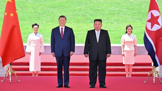 Pékin et Pyongyang scellent leur alliance : Xi Jinping veut porter les relations avec la Corée du Nord à « de nouveaux sommets » Pékin et Pyongyang scellent leur alliance : Xi Jinping veut porter les relations avec la Corée du Nord à « de nouveaux sommets »