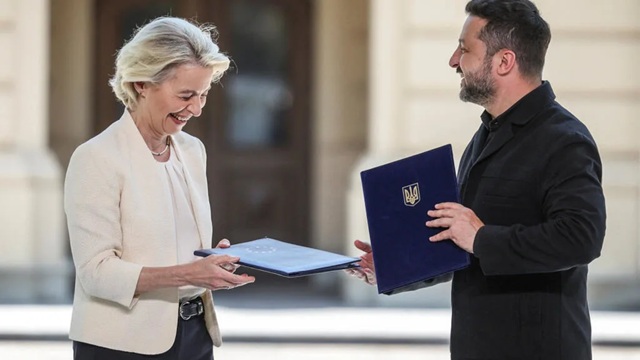 Ukraine : l’Union européenne arrache un accord sur un 21e paquet de sanctions contre la Russie Ukraine : l’Union européenne arrache un accord sur un 21e paquet de sanctions contre la Russie