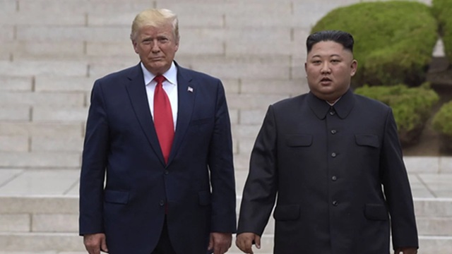 Diplomatie nucléaire : Donald Trump évalue l’arsenal de Pyongyang à « 57 armes nucléaires » et annonce un sommet imminent Diplomatie nucléaire : Donald Trump évalue l’arsenal de Pyongyang à « 57 armes nucléaires » et annonce un sommet imminent
