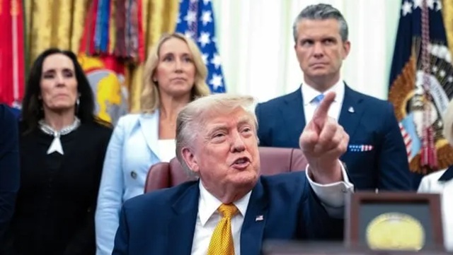 Tensions au Moyen-Orient : Donald Trump menace de frapper l’Iran « très fort » si le détroit d’Ormuz reste bloqué Tensions au Moyen-Orient : Donald Trump menace de frapper l’Iran « très fort » si le détroit d’Ormuz reste bloqué
