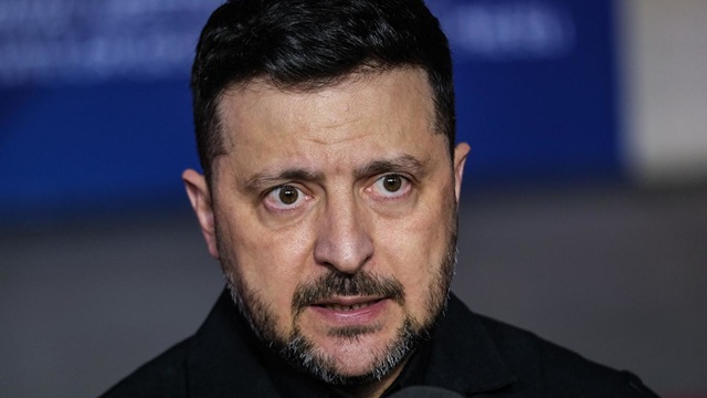 Kiev sous les bombes : la colère noire de Volodymyr Zelensky face à « l’indécision » de ses alliés Kiev sous les bombes : la colère noire de Volodymyr Zelensky face à « l’indécision » de ses alliés