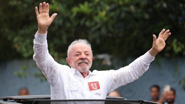 Brésil : Lula réélu pour un quatrième mandat historique, Flávio Bolsonaro réclame l’annulation du scrutin Brésil : Lula réélu pour un quatrième mandat historique, Flávio Bolsonaro réclame l’annulation du scrutin