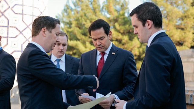 Offensive diplomatique à Samarcande : Marco Rubio en Asie centrale pour contrer l’influence chinoise Offensive diplomatique à Samarcande : Marco Rubio en Asie centrale pour contrer l’influence chinoise